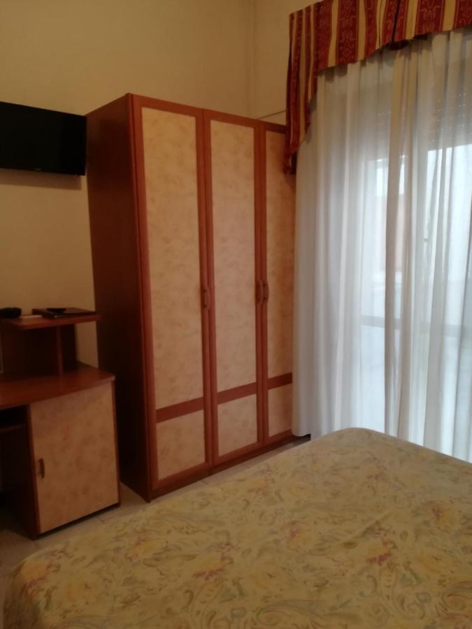 Hotel Roma Residenza Cervia Exterior foto